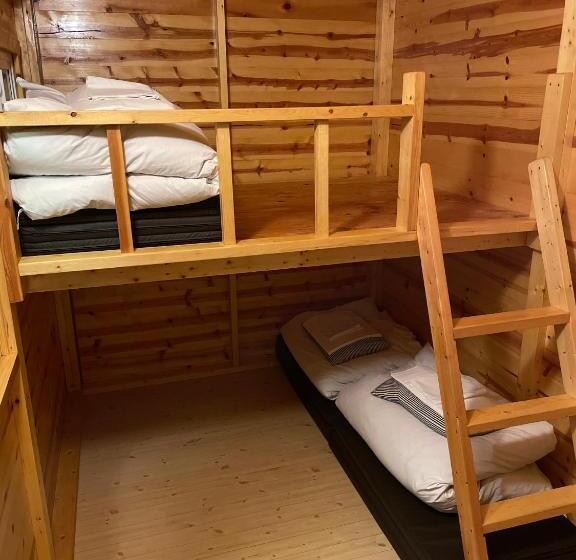 Семейное Бунгало, Freedom2   Hostel