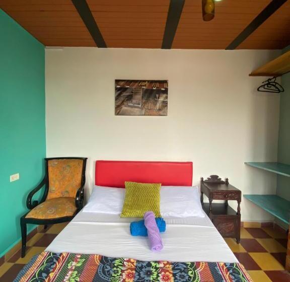 Номер Стандарт Вид на Горы, Havana Hostel Cali & Dance School