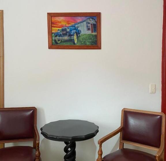 اتاق استاندارد با چشم‌انداز باغ, Havana Hostel Cali & Dance School