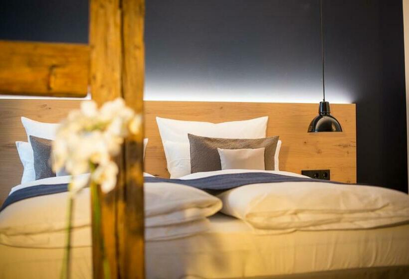 Quarto Basic, Bischoffs