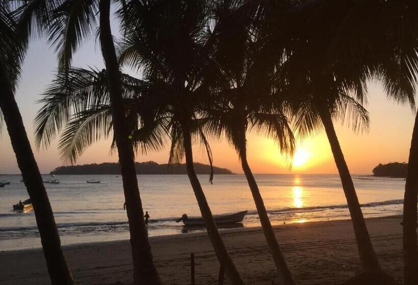 Quarto Triplo Basic, Las Hamacas