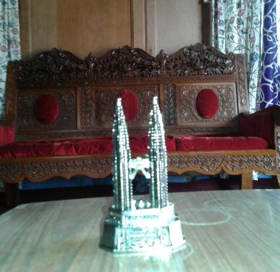 이코노미 싱글 룸, House Boat New Pala Palace