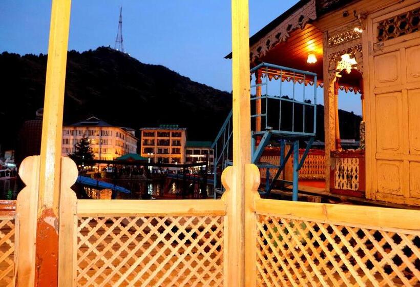 이코노미 싱글 룸, House Boat New Pala Palace