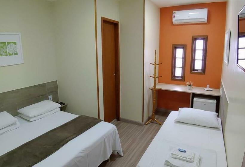 Quarto Triplo Estandar, Orleans