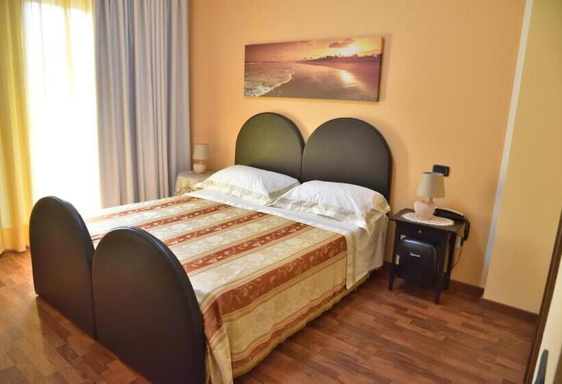 带阳台的豪华间, Bed & Breakfast Ospiti A Corte