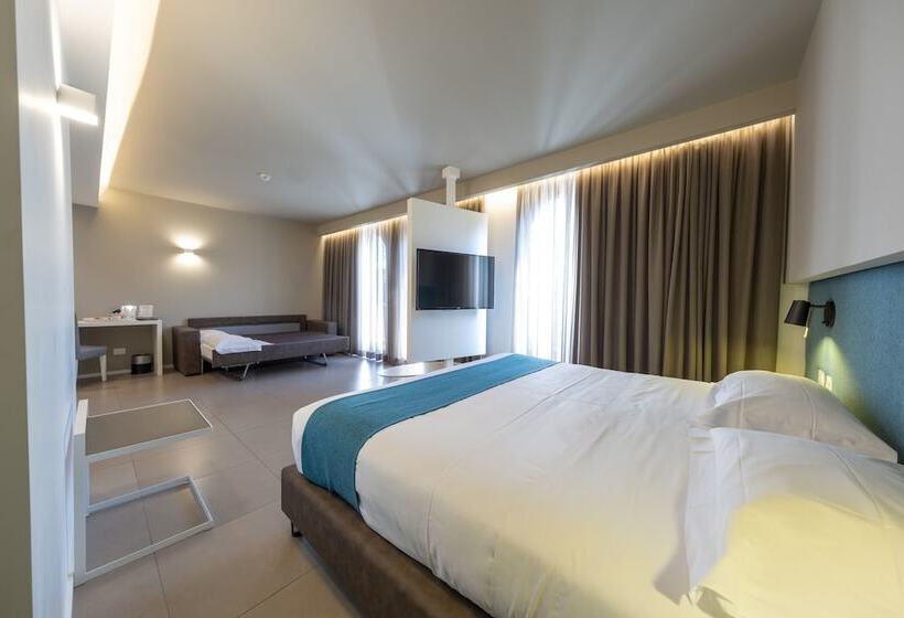 غرفة سوبيريور, Airone City