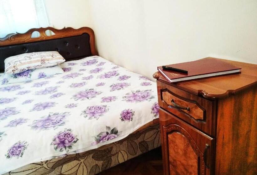 Economy Triple Room, Hostel Sakharov & Tours