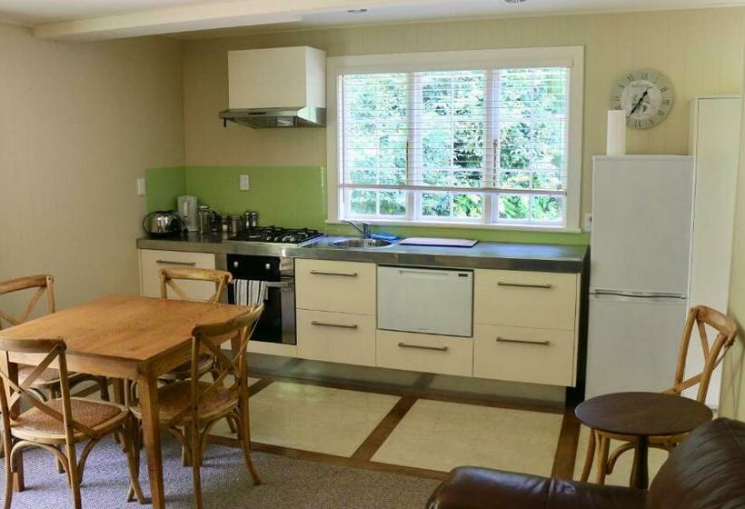 침실 2개 주택, Akaroa Country House