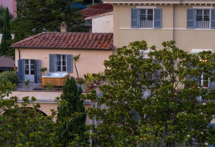 带露台的套间, Villa Scorzi   Relais De Charme