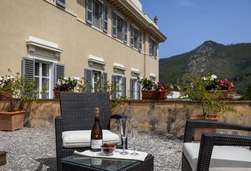 Люкс с Террасой, Villa Scorzi   Relais De Charme
