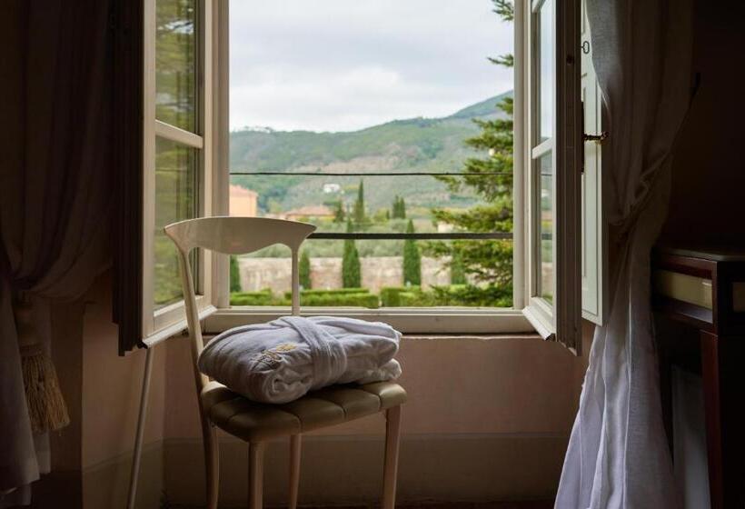 Номер Стандарт Вид на Бассейн, Villa Scorzi   Relais De Charme