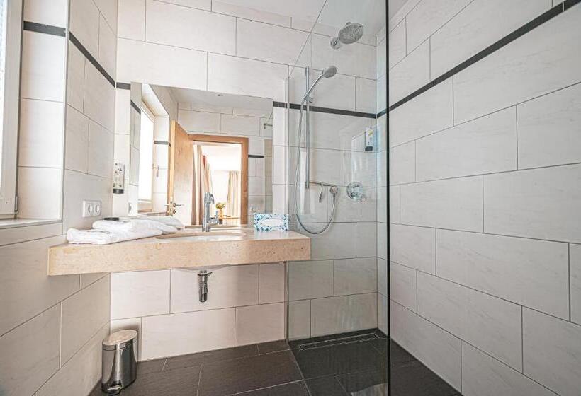 استودیوی سوپریور, Alpen Suites Brandnertal