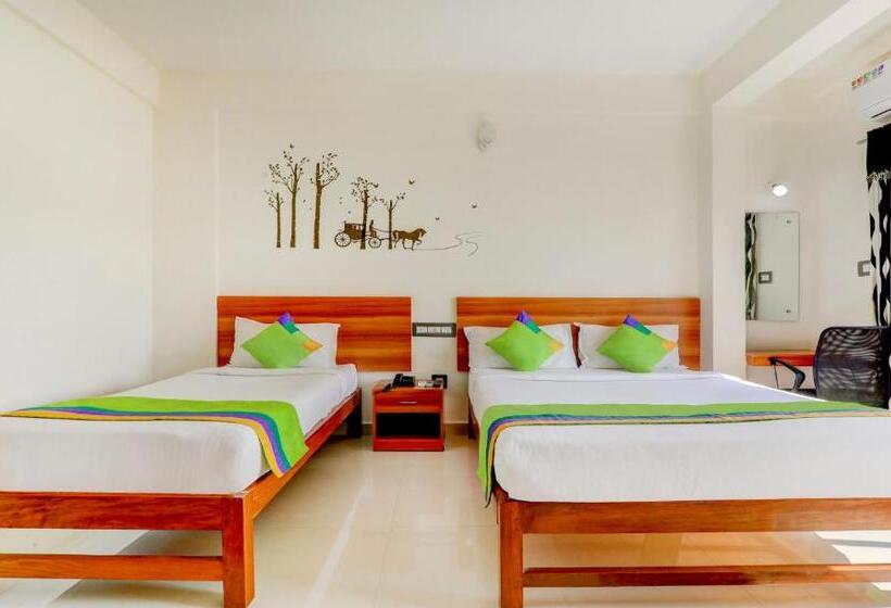 חדר דלוקס, Treebo Atithi Comforts, 1 Km From Nisargadhama Forest