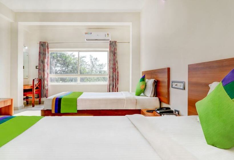 חדר סטנדרט, Treebo Atithi Comforts, 1 Km From Nisargadhama Forest