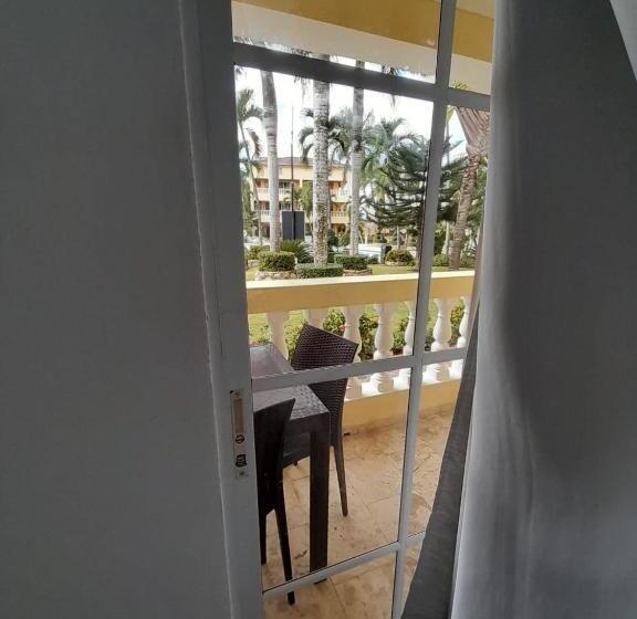 اتاق استاندارد, Las Palmeras By Graziano
