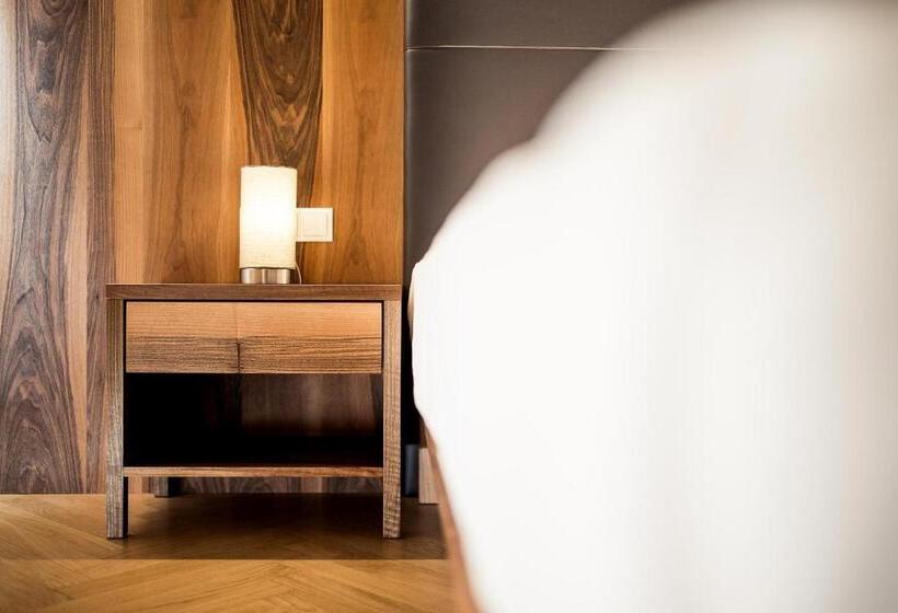 Люкс 2 Спальни, Romantik Hotel Jagdhof