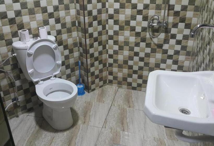 اتاق استاندارد چهار تخته, Alhouriat