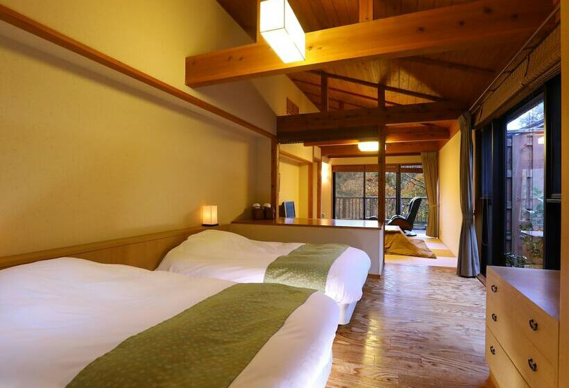 Quarto Estandar, Kira No Sato