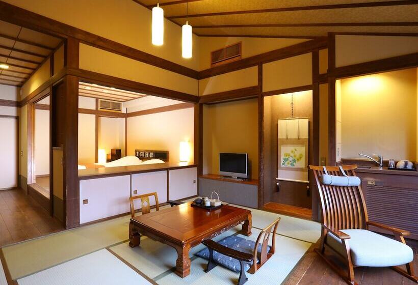 Quarto Estandar, Kira No Sato