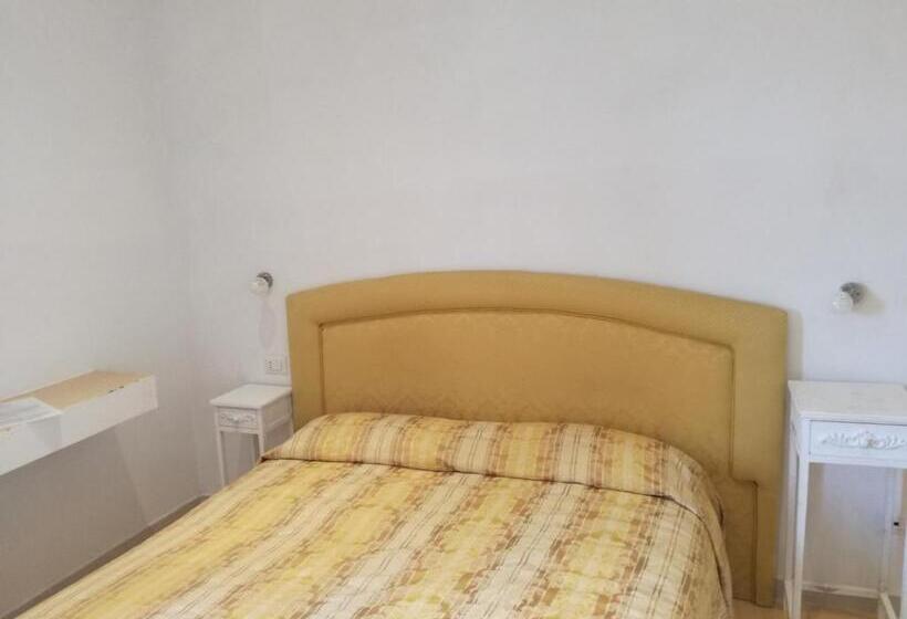 Трехместный Номер Deluxe Вид на Море, Villa Adele Ponza