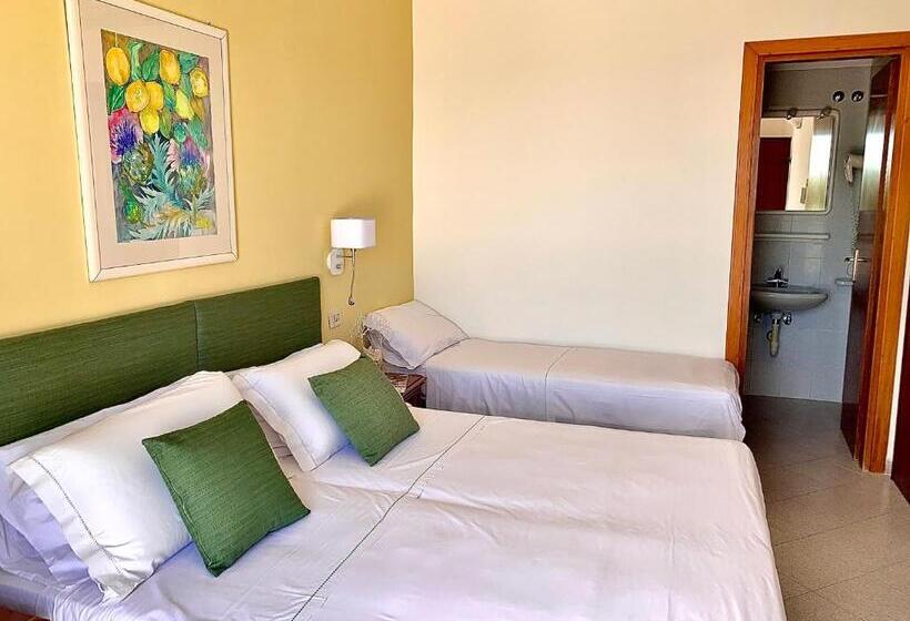 スタンダード４人部屋, Resort Villa Flavio