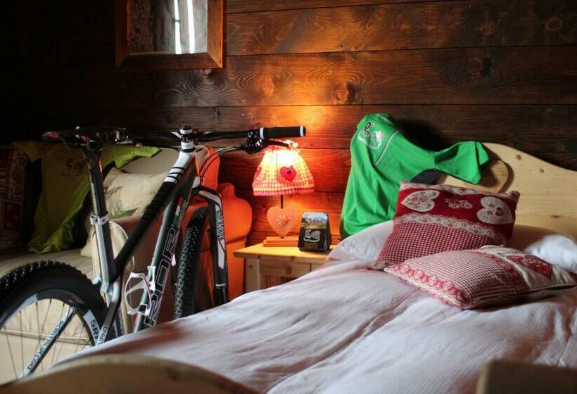 Полулюкс, Eirl Dolomites Retreat Sappada