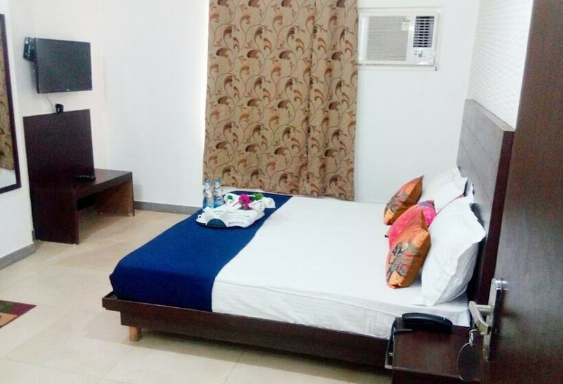 行政房间, Adhunik Hotel Behror
