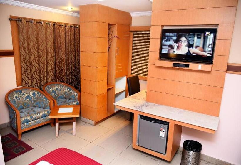 Quarto Estandar, Grand Choice