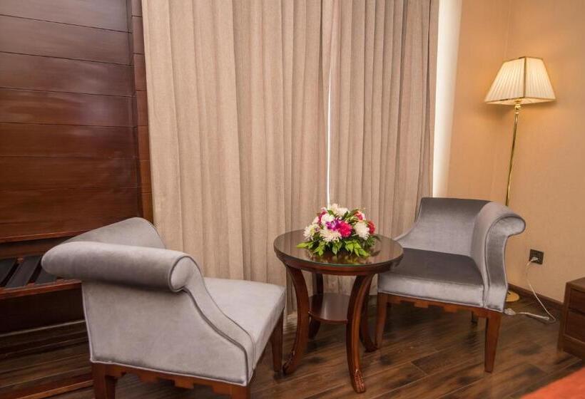 俱乐部房间, Shakun Hotels And Resorts