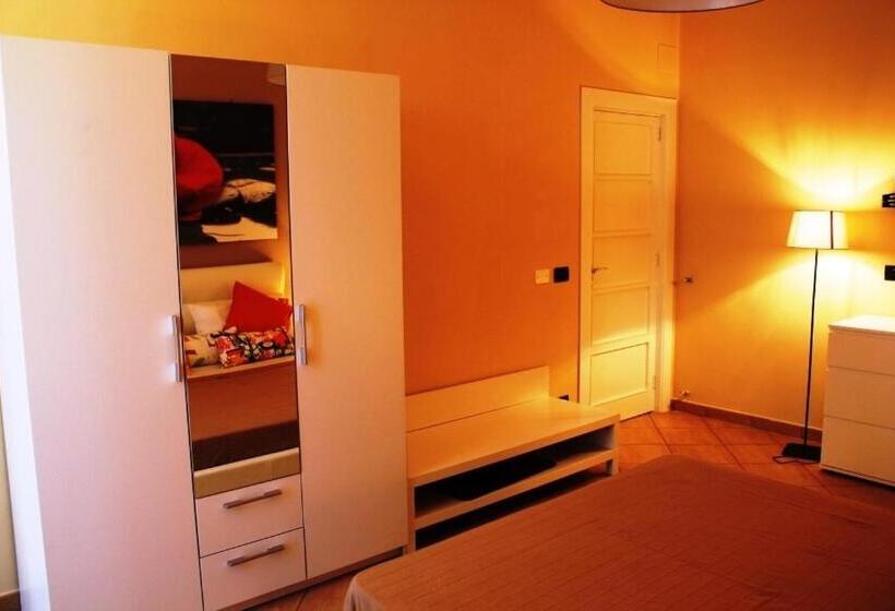 سوییت لوکس, Tortugas B&b