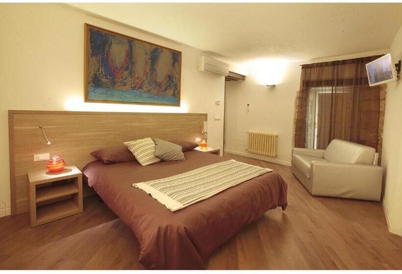 استودیوی استاندارد, Residenze Portacastello
