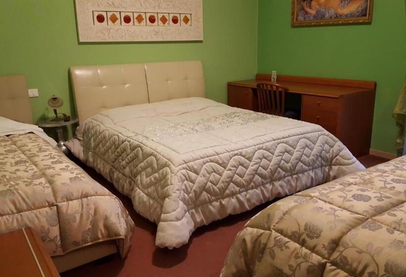 اتاق استاندارد چهار تخته, B&b Bed& Fly   Mamma Mia