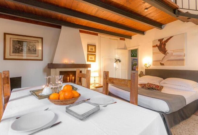 سوییت, B&b Villa I 2 Leoni