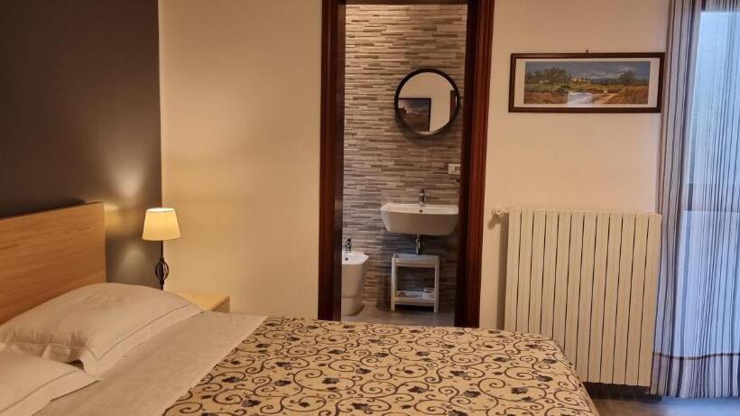 标准工作室, B&b Villa Refe