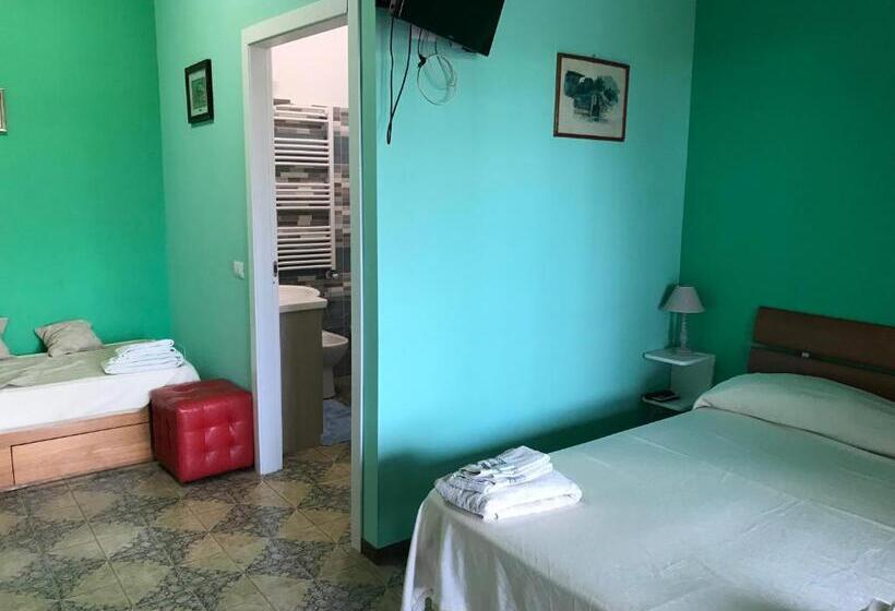 Номер Стандарт Вид на Сад, Guest House Villa Di Judighes