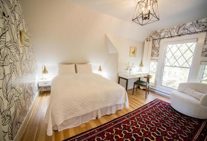 Люкс Deluxe Вид на Море, Lindenwood Inn