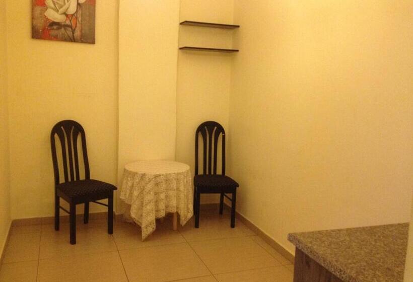 Семейный Полулюкс, Bed And Breakfast Newlife Bnb