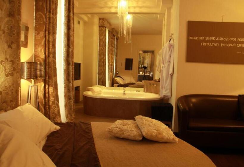 Полулюкс, Balneum Boutique Hotel & B&b