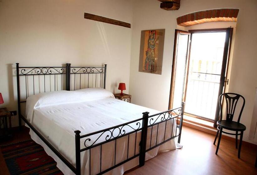 Standard room with outdoor bath, B&b Stradivari