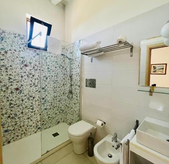 Апартаменты 1 Спальня, Borgo Camicia In