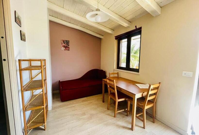 Апартаменты 1 Спальня, Borgo Camicia In