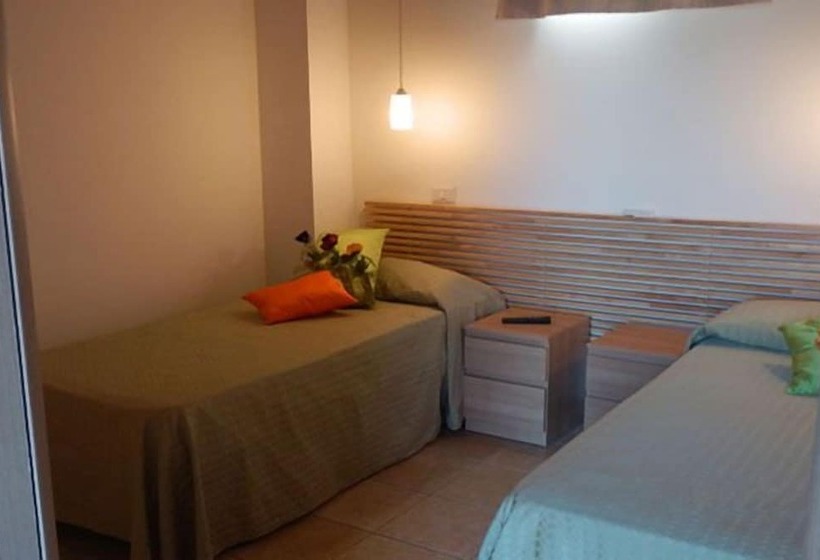 Апартаменты 2 Спальни, Borgo Camicia In