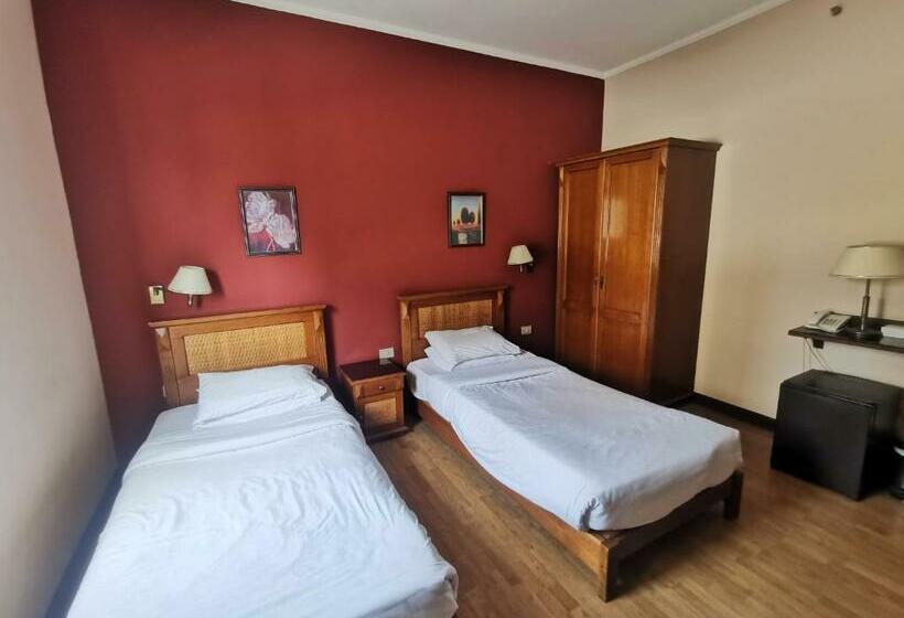 اتاق استاندارد, Green Plaza Inn    Business &families Only