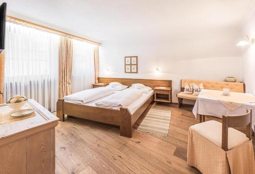 Номер Стандарт, Haus Tirol
