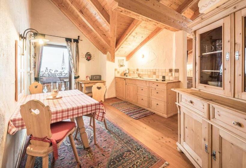 Полулюкс, Haus Tirol