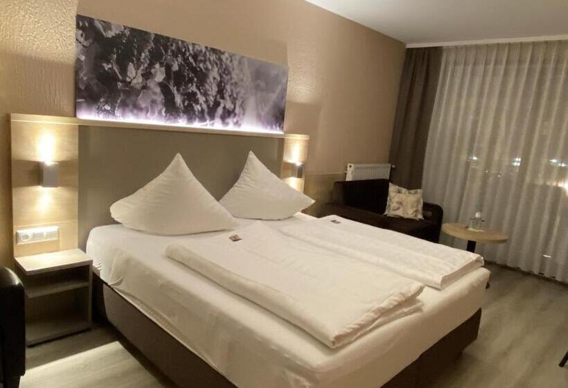 Quarto Estandar com Terraço, Traumblick