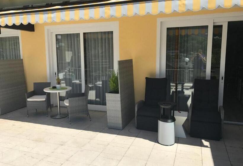 Quarto Estandar com Terraço, Traumblick