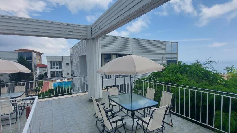 آپارتمان 1 خوابه با تراس, La Perla Bianca Residence