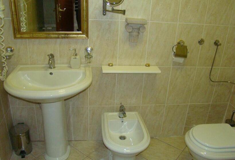 اتاق استاندارد با بالکن, Vila Ariston