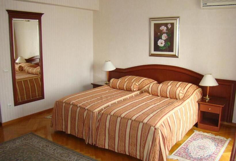 اتاق استاندارد با بالکن, Vila Ariston